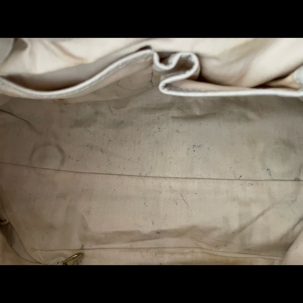 Kenneth Cole Ivory Thick Pebble Leather Studs Satchel Handbag Purse PRE-OWNED - Picture 6 of 9
